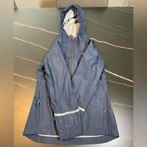 Patagonia Kid’s small torrentshell 3L rain jacket, navy EUC